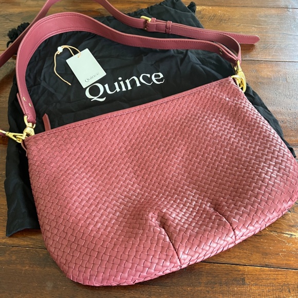 New QUINCE Italian leather Convertible Crescent Woven Crossbody Shoulder Bag - Picture 2 of 6